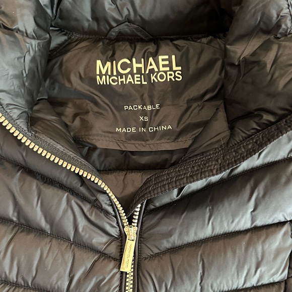 Women’s Michael Kors Quilted Nylon Puffer Coat - Picture 2 of 4